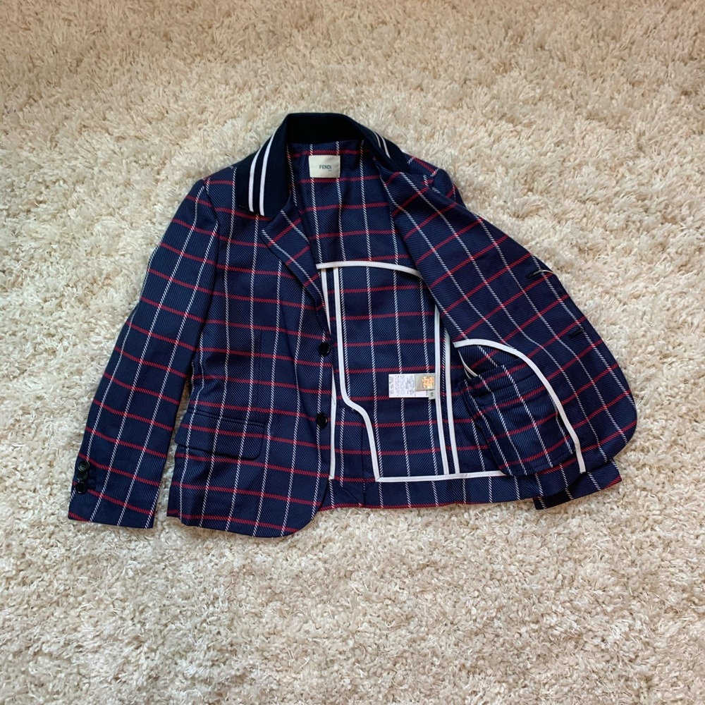 Fendi Junior Jacket
Navy blue  junior blazer - Picture 3 of 9